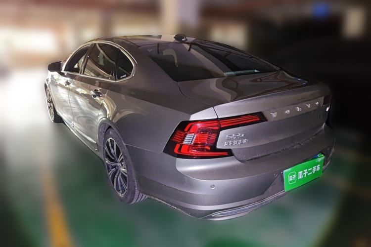 Used Volvo S90 2022 B5 Zhiyi Luxury Edition Rear Left 45 Deg