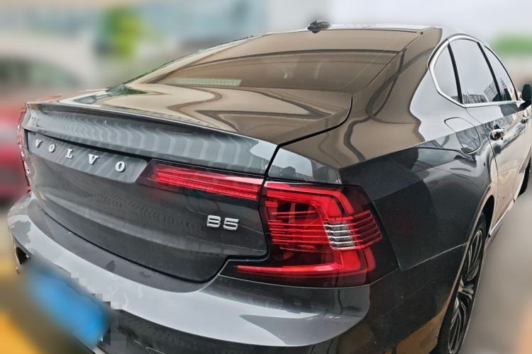 Used Volvo S90 2022 B5 Zhiyi Luxury Edition Rear Right 45 Deg
