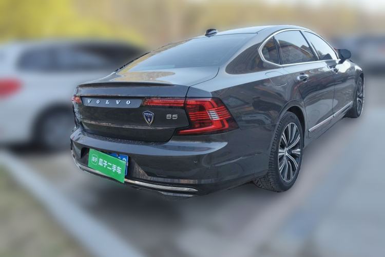 Used Volvo S90 2022 B5 Zhiyi Luxury Edition Rear Right 45 Deg