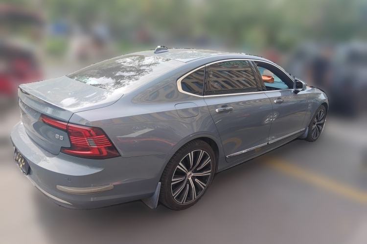 Used Volvo S90 2022 B5 Zhiyuan Luxury Edition Rear Right 45 Deg