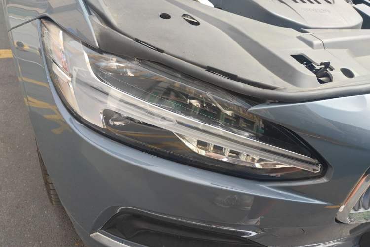 Used Volvo S90 2022 B5 Zhiyuan Luxury Edition Right Front Headlight