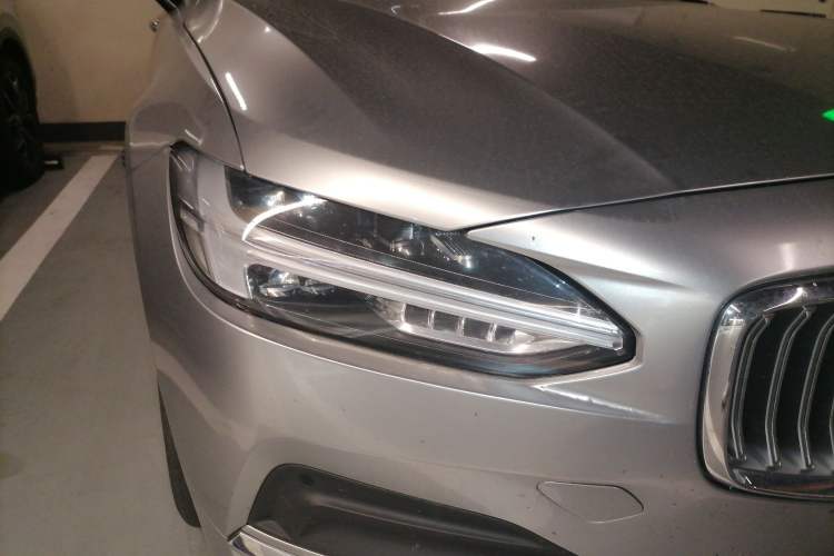 Used Volvo S90 2022 B5 Zhiyi Luxury Edition Right Front Headlight