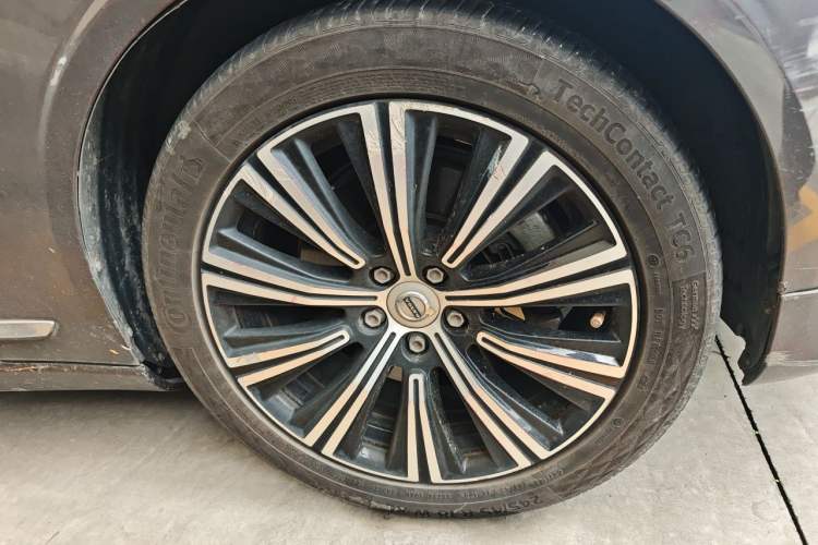 Used Volvo S90 2022 B5 Zhiyi Luxury Edition Right Front Wheel Hub