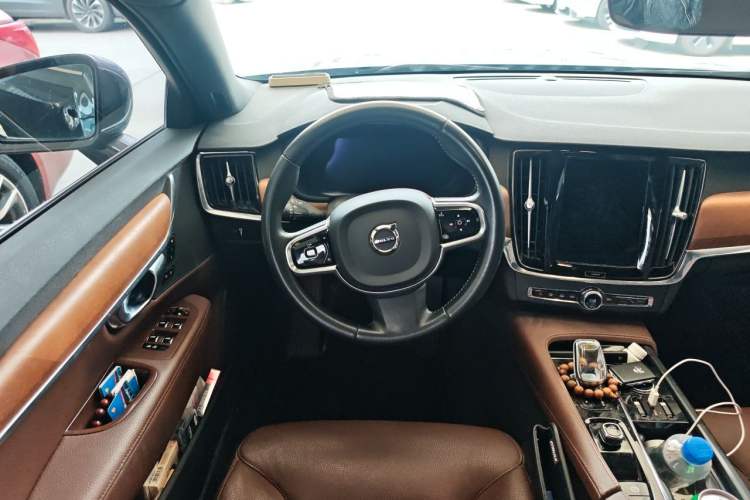 Used Volvo S90 2022 B5 Zhiyi Luxury Edition Steering Wheel