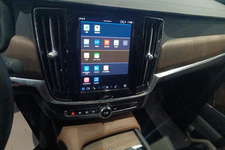 Used Volvo S90 2022 B5 Zhiyuan Luxury Edition Audio And AC Panel