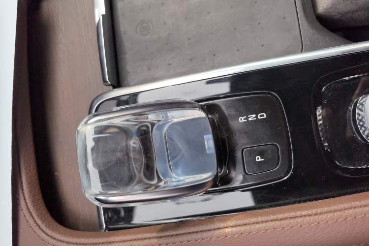 Used Volvo S90 2022 B5 Zhiyuan Luxury Edition Gear Lever
