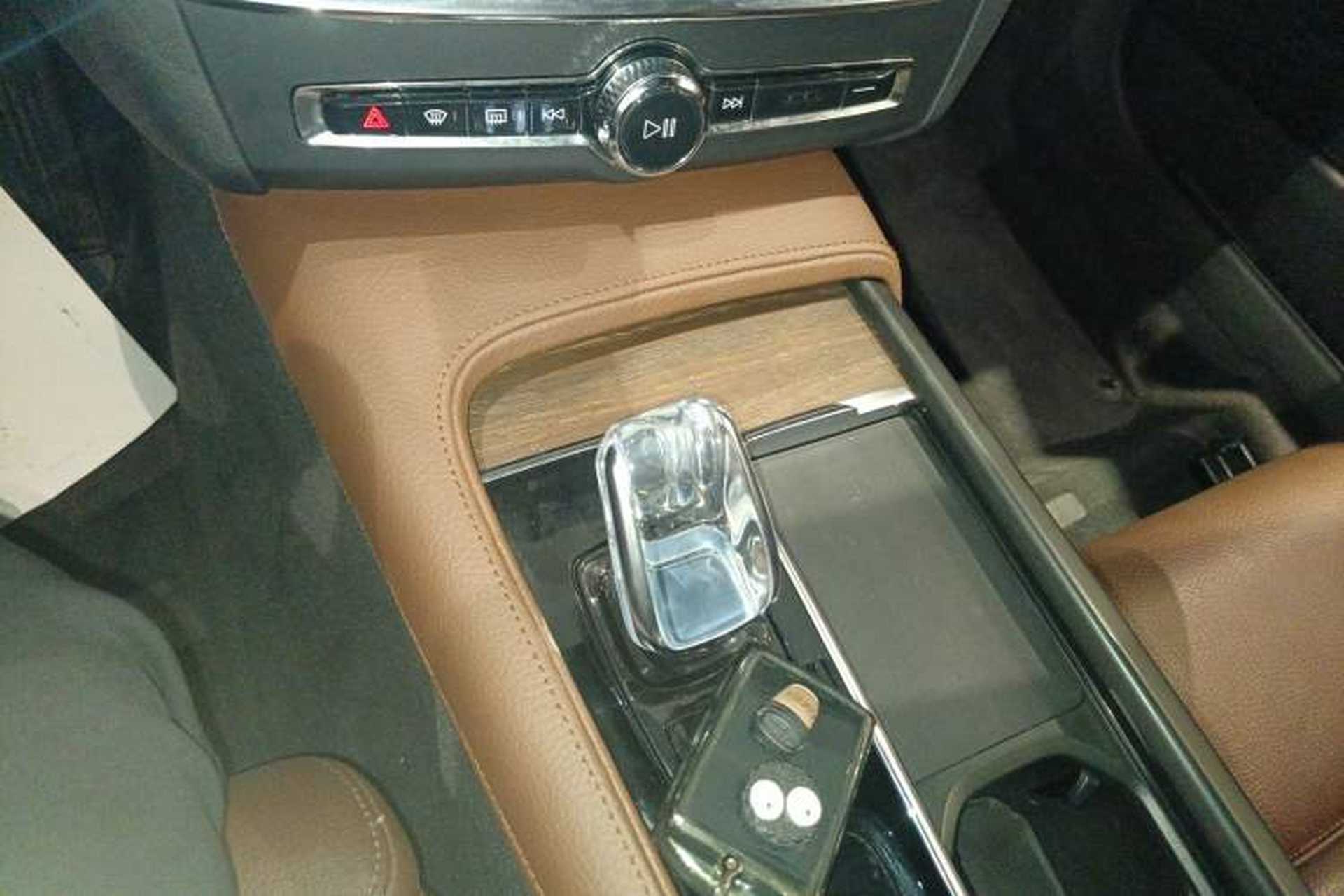 Used Volvo S90 2022 B5 Zhiyuan Luxury Edition Gear Lever