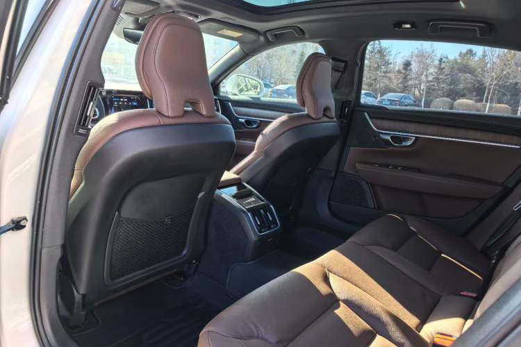 Used Volvo S90 2022 B5 Zhiyuan Luxury Edition Interior 3
