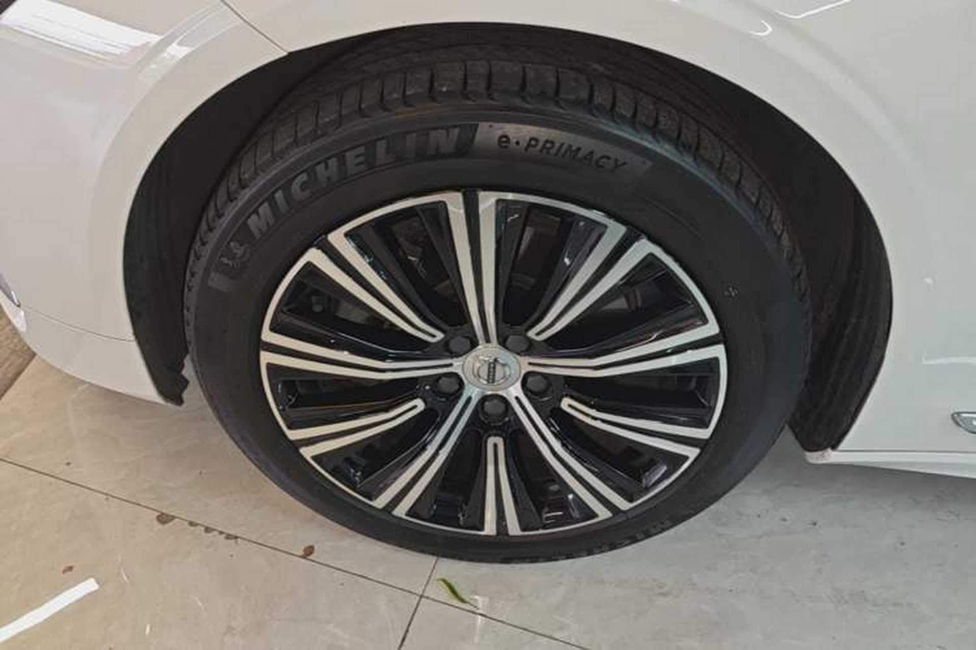 Used Volvo S90 2022 B5 Zhiyi Luxury Edition Left Front Wheel Hub