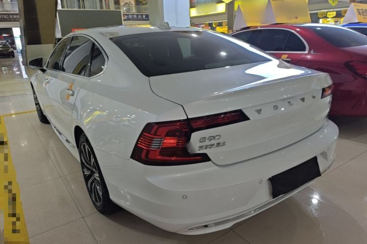 Used Volvo S90 2022 B5 Zhiyi Luxury Edition Rear Left 45 Deg