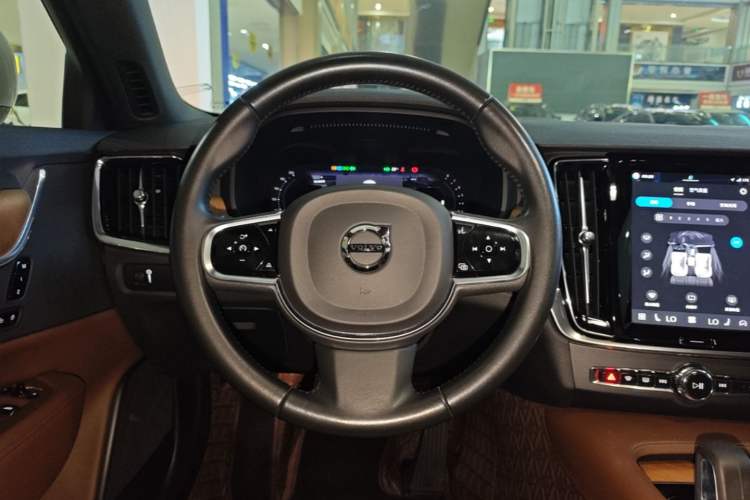 Used Volvo S90 2022 B5 Zhiyi Luxury Edition Steering Wheel