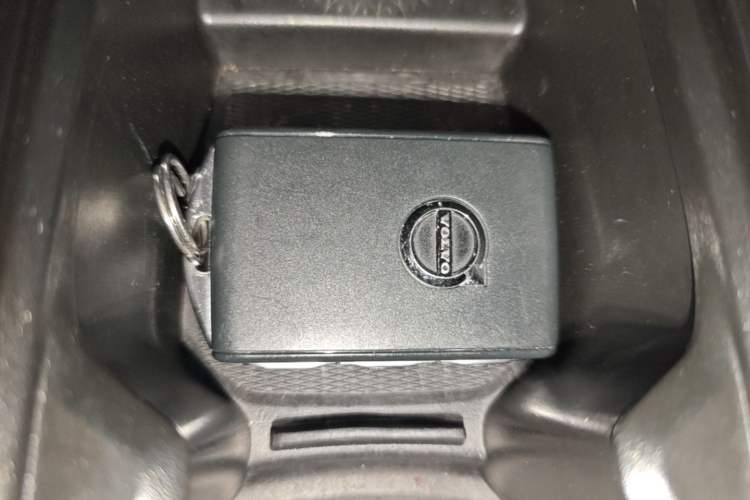 Used Volvo S90 2022 B5 Zhiyi Luxury Edition Vehicle Key