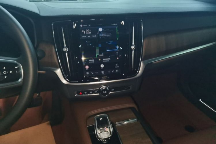Used Volvo S90 2023 B5 Zhiyuan Luxury Edition Audio And AC Panel