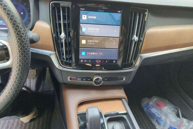 Used Volvo S90 2023 B5 Zhiyi Luxury Edition Audio And AC Panel
