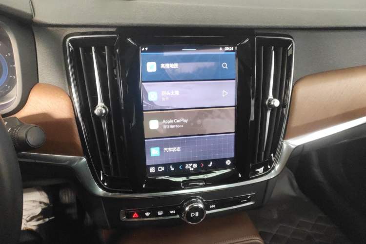 Used Volvo S90 2023 B5 Zhiyi Luxury Edition Audio And AC Panel