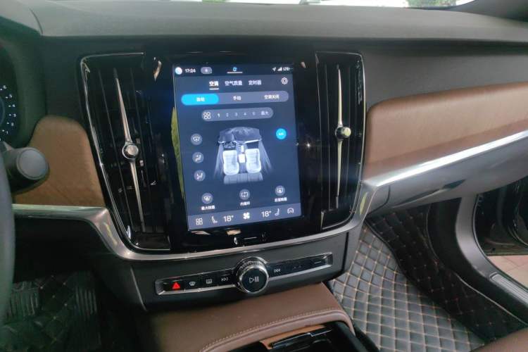Used Volvo S90 2023 B5 Zhiyi Luxury Edition Audio And AC Panel