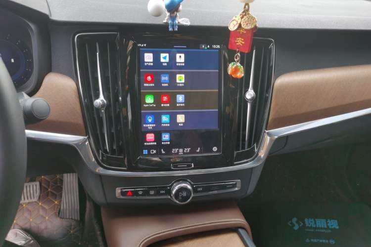 Used Volvo S90 2023 B5 Zhiyi Luxury Edition Audio And AC Panel