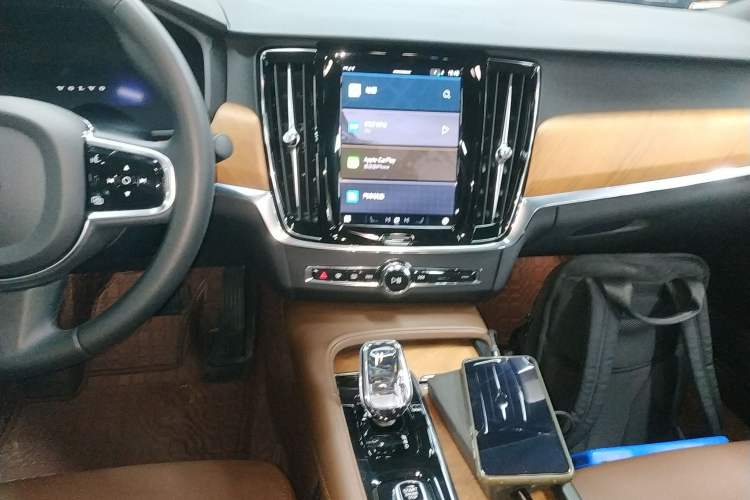 Used Volvo S90 2023 B5 Zhiyi Luxury Edition Audio And AC Panel
