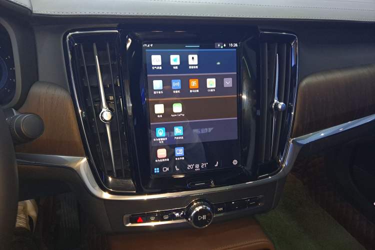 Used Volvo S90 2023 B5 Zhiyuan Luxury Edition Audio And AC Panel