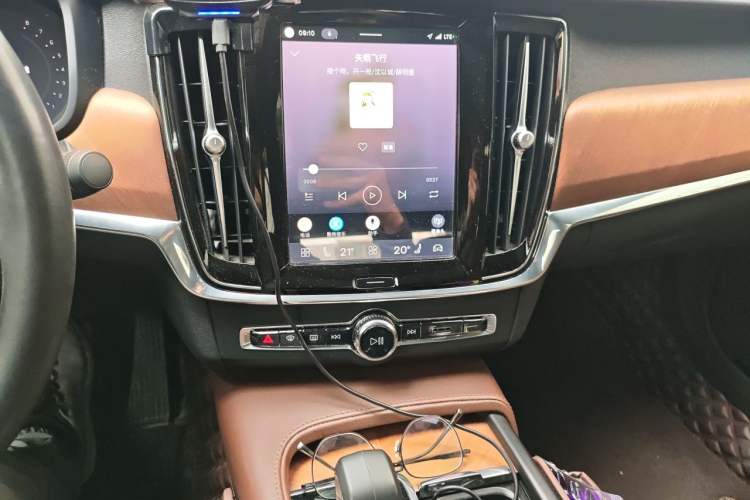 Used Volvo S90 2023 B5 Zhiyi Luxury Edition Audio And AC Panel