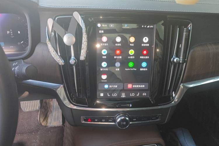 Used Volvo S90 2023 B5 Zhiyuan Luxury Edition Audio And AC Panel
