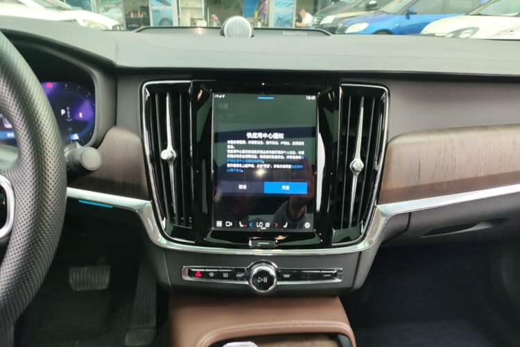Used Volvo S90 2023 B5 Zhiyuan Luxury Edition Audio And AC Panel