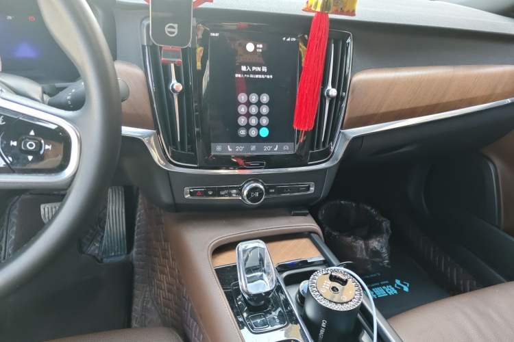 Used Volvo S90 2023 B5 Zhiyi Luxury Edition Audio And AC Panel
