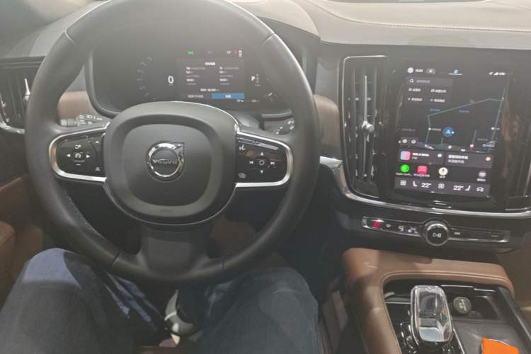 Used Volvo S90 2023 B5 Zhiyuan Luxury Edition Center Console