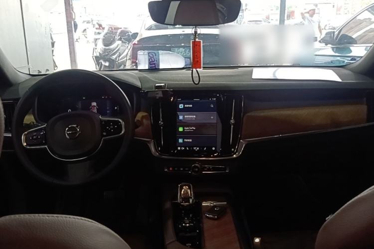 Used Volvo S90 2023 B5 Zhiyi Luxury Edition Center Console