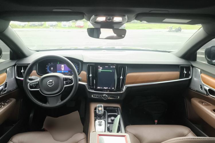 Used Volvo S90 2023 B5 Zhiyi Luxury Edition Center Console