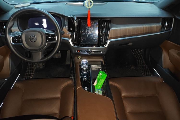Used Volvo S90 2023 B5 Zhiyuan Luxury Edition Center Console
