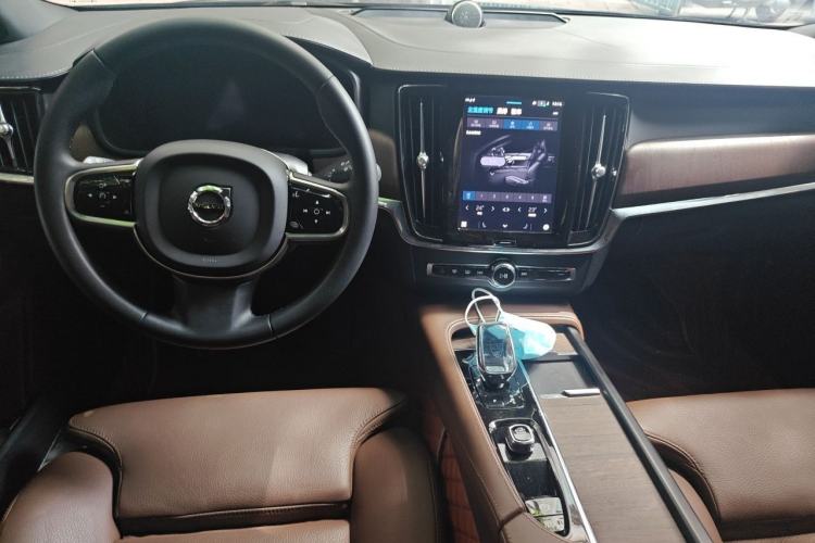 Used Volvo S90 2023 B5 Zhiyuan Luxury Edition Center Console