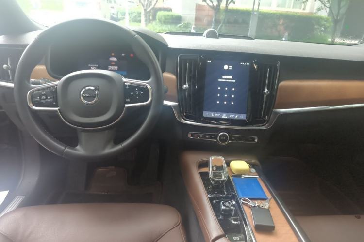 Used Volvo S90 2023 B5 Zhiyi Luxury Edition Center Console