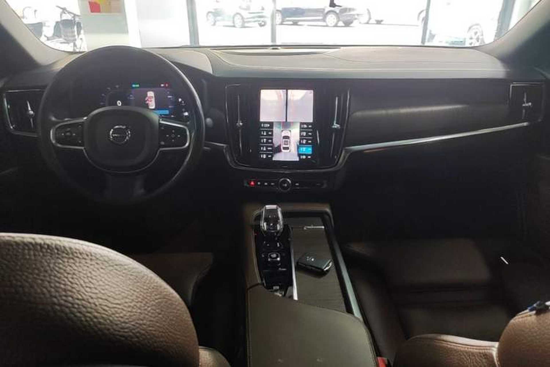 Used Volvo S90 2023 B5 Zhiyuan Luxury Edition Center Console