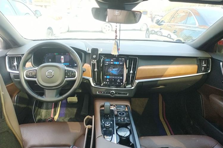 Used Volvo S90 2023 B5 Zhiyi Luxury Edition Center Console