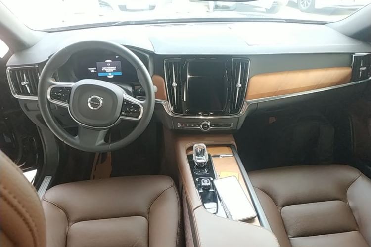 Used Volvo S90 2023 B5 Zhiyi Luxury Edition Center Console
