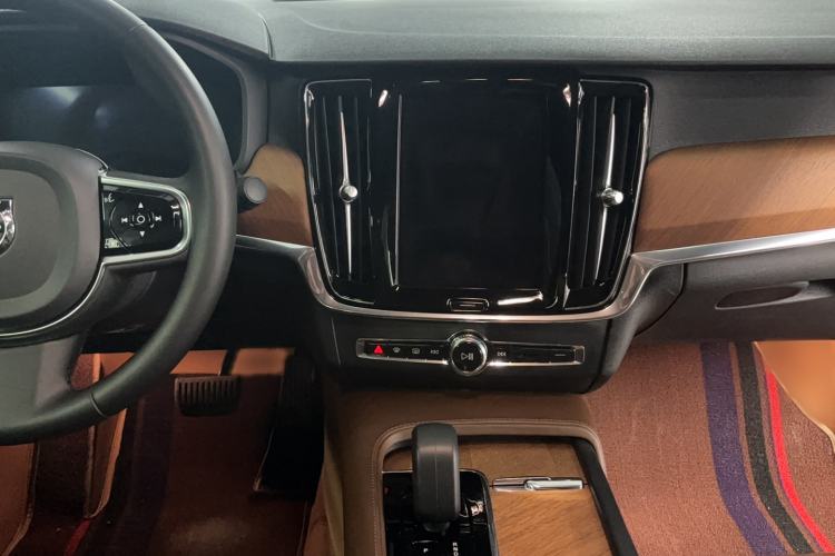 Used Volvo S90 2023 B5 Zhiyi Luxury Edition Center Console