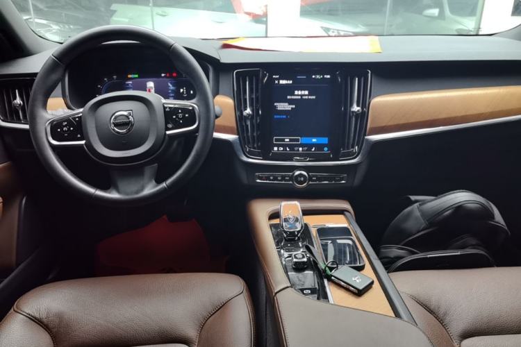 Used Volvo S90 2023 B5 Zhiyi Luxury Edition Center Console