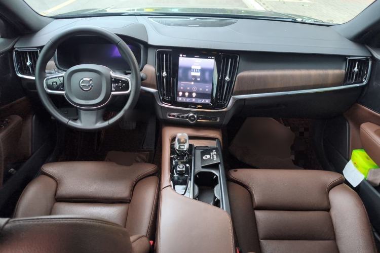 Used Volvo S90 2023 B5 Zhiyuan Luxury Edition Center Console