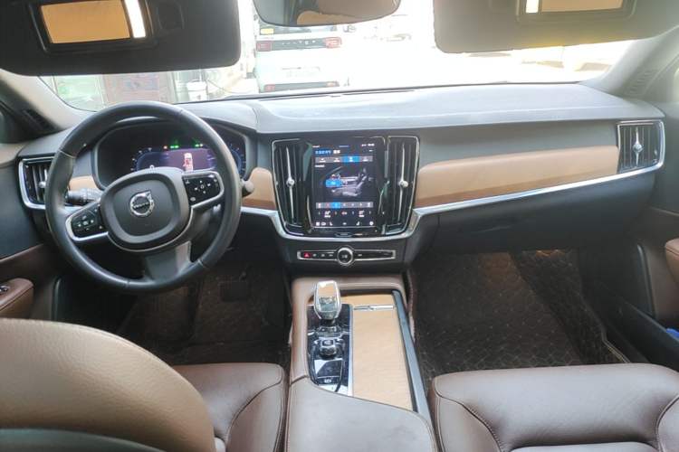 Used Volvo S90 2023 B5 Zhiyi Luxury Edition Center Console