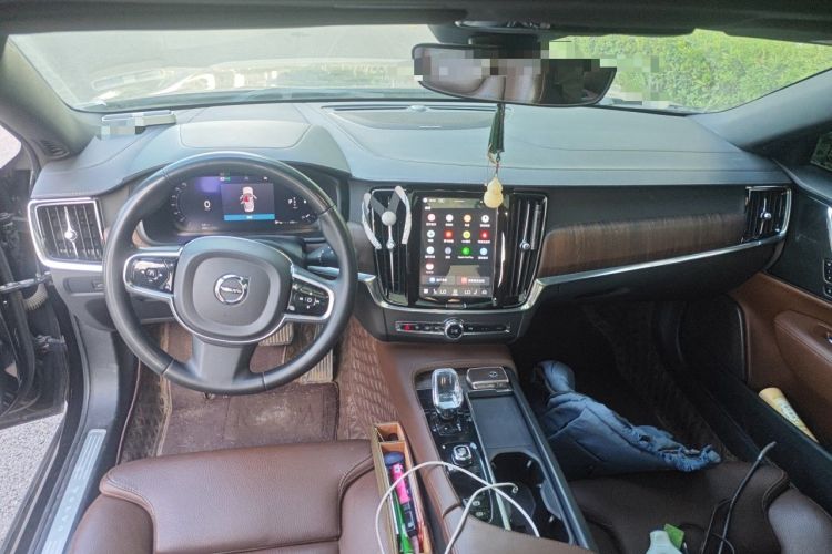 Used Volvo S90 2023 B5 Zhiyuan Luxury Edition Center Console