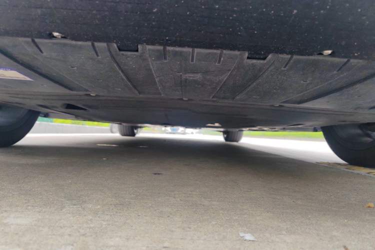 Used Volvo S90 2023 B5 Zhiyi Luxury Edition Chassis Front