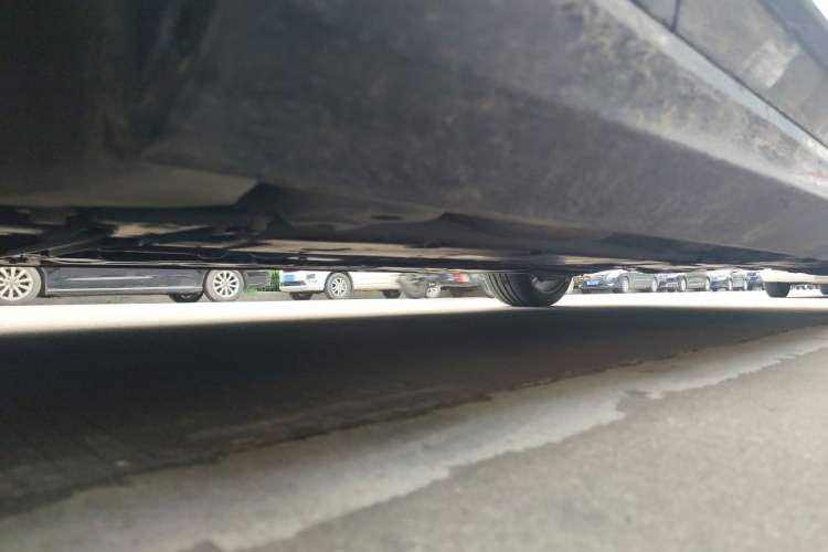 Used Volvo S90 2023 B5 Zhiyuan Luxury Edition Chassis Front Left