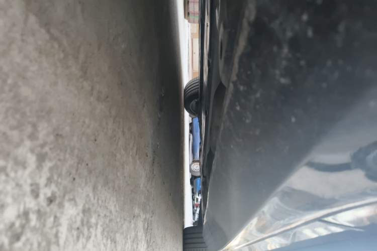 Used Volvo S90 2023 B5 Zhiyuan Luxury Edition Chassis Front Left