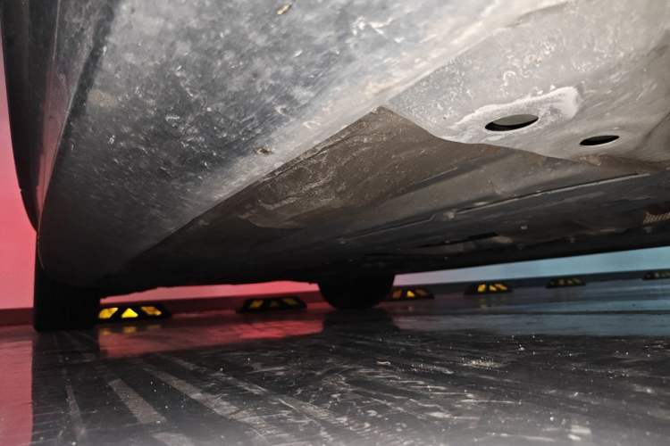 Used Volvo S90 2023 B5 Zhiyuan Luxury Edition Chassis Front Right