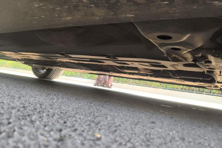 Used Volvo S90 2023 B5 Zhiyuan Luxury Edition Chassis Front Right