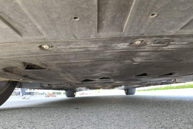 Used Volvo S90 2023 B5 Zhiyi Luxury Edition Chassis Front