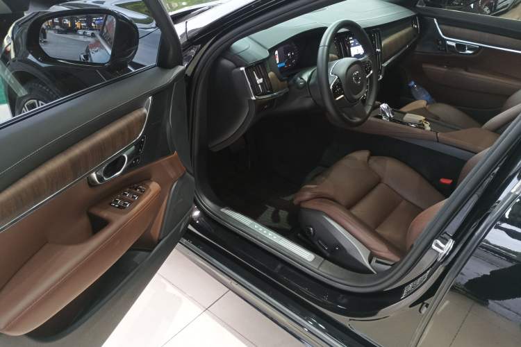 Used Volvo S90 2023 B5 Zhiyuan Luxury Edition Driver Seat