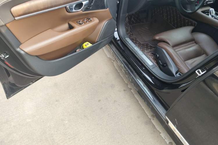 Used Volvo S90 2023 B5 Zhiyuan Luxury Edition Driver Seat