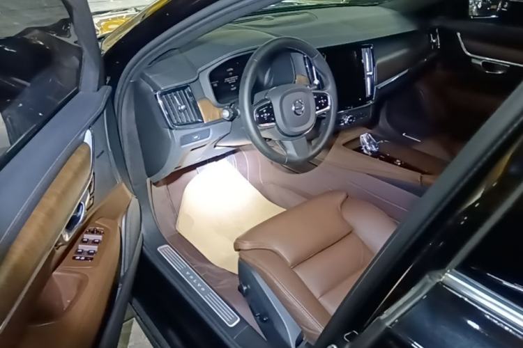 Used Volvo S90 2023 B5 Zhiyuan Luxury Edition Driver Seat